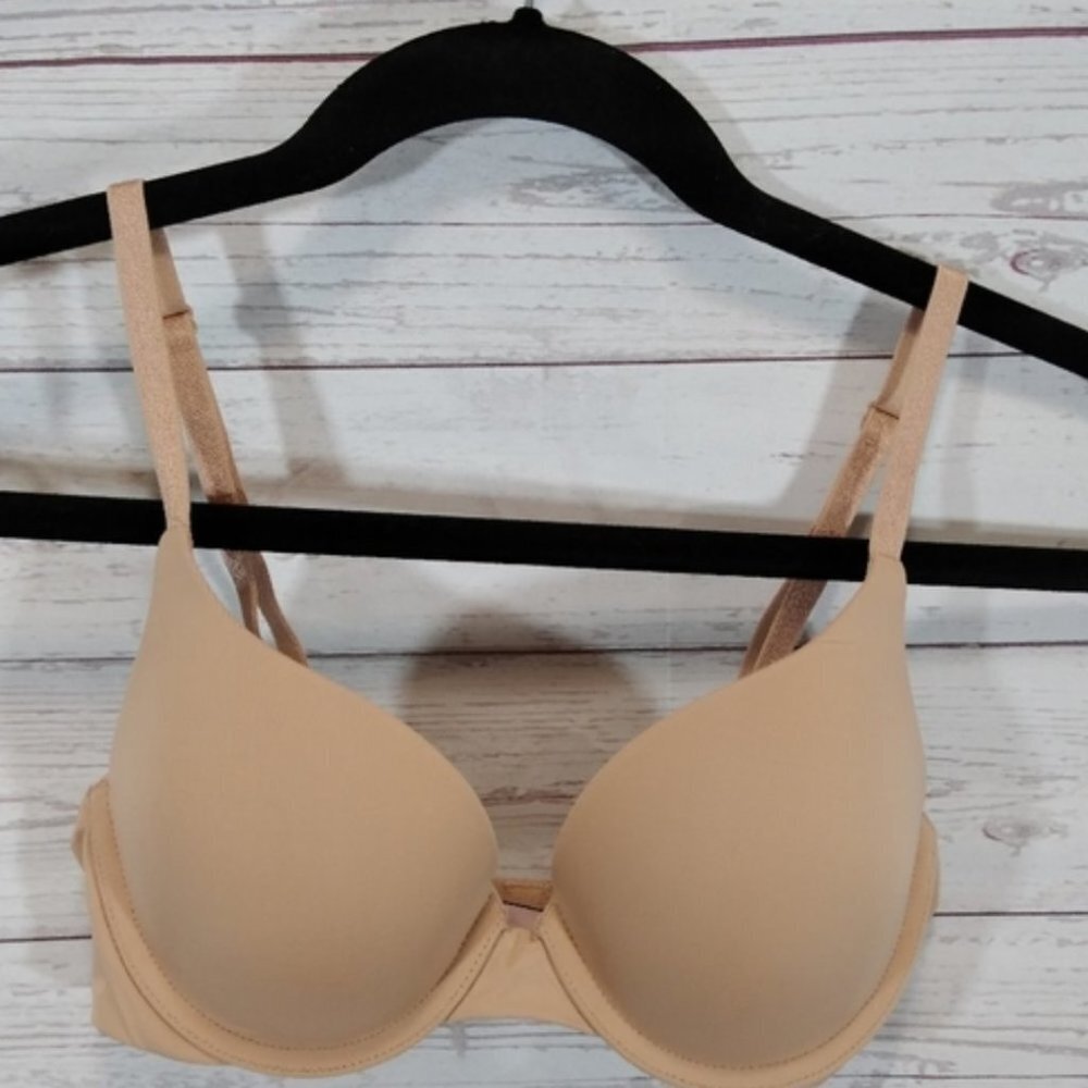 Victoria's Secret 32B  Everywhere Push up Bra